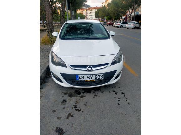 Sahibinden Opel Astra 1.6 Edition 2014 Model  166.600 km Beyaz