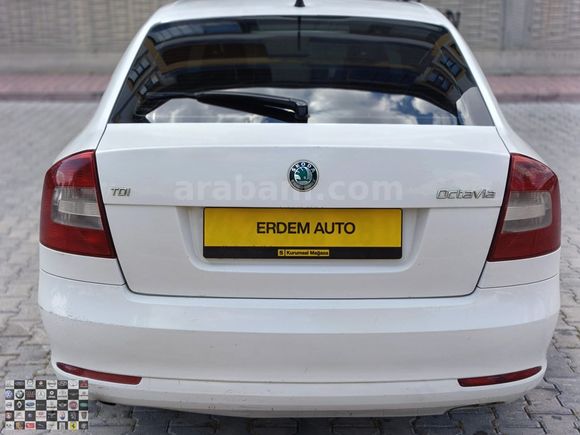 ERDEM AUTO'DAN HATASIZ BOYASIZ SKODA OCTAVIA