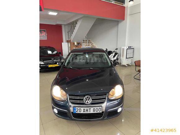 DENCAR OTOMOTİV DEN TEMİZ BAKIMLI WOSWAGEN JETTA