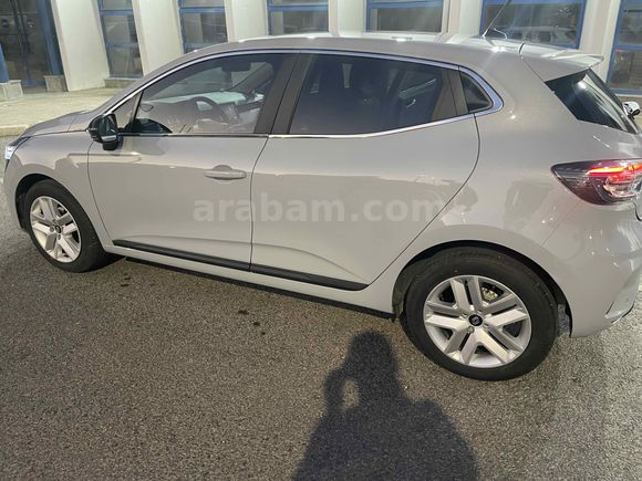 Sahibinden Renault Clio 1.0 TCe Evolution 2025 Model 