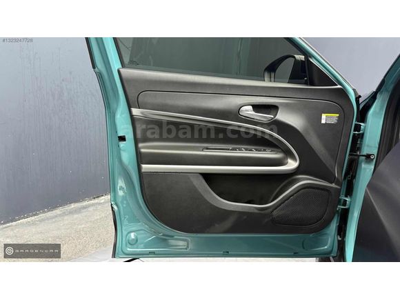 '''GARDEN''2023 MAVİ/SİYAH JEEP AVENGER SUMMİT