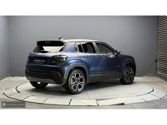 '''GARDEN''2023 MAVİ/SİYAH JEEP AVENGER SUMMİT