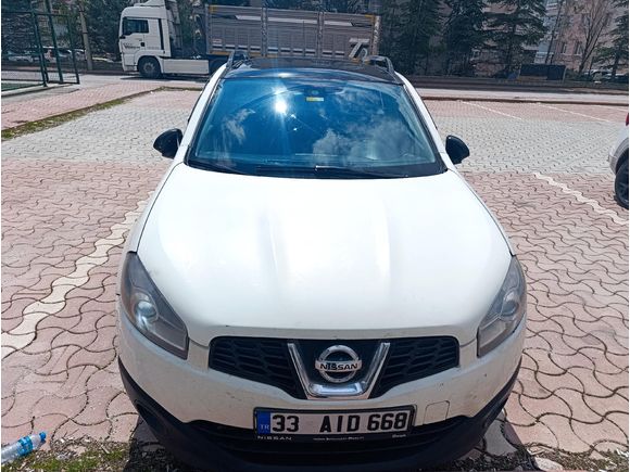 Sahibinden Nissan Qashqai 1.5 dCi Tekna Premium Pack 2012 Model  197.000 km Beyaz