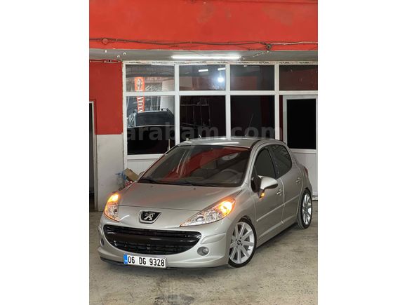 Sahibinden Peugeot 207 1.4 HDi Premium 2008 Model 