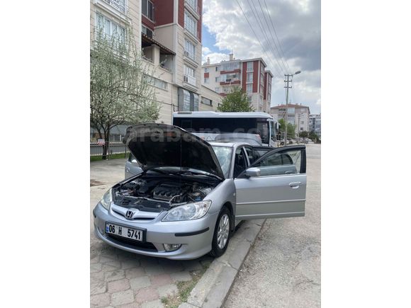Sahibinden Honda Civic 1.6i VTEC ES 2004 Model 