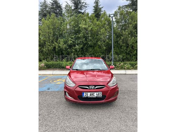 Sahibinden Hyundai Accent Blue 1.4 CVVT Mode Plus 2012 Model 