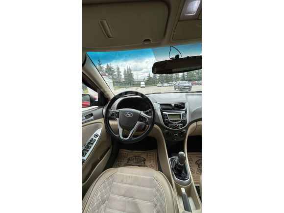 Sahibinden Hyundai Accent Blue 1.4 CVVT Mode Plus 2012 Model 