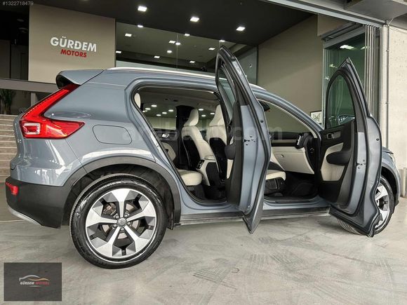 2023 | Volvo XC40 1.5 T2 Plus Bright |