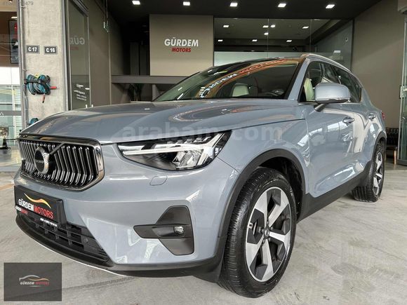 2023 | Volvo XC40 1.5 T2 Plus Bright |