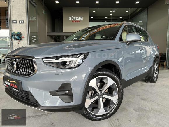 2023 | Volvo XC40 1.5 T2 Plus Bright |