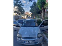 Sahibinden Renault Clio 1.4 RT 2000 Model İstanbul 164.000 km Gri