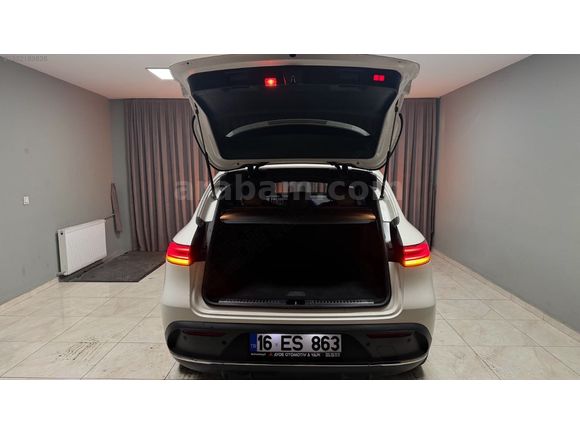DÜŞÜK KM MERCEDES EQC
