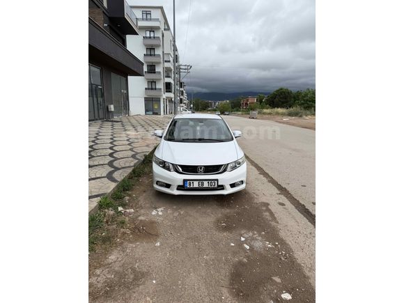Sahibinden Honda Civic 1.6i VTEC Premium 2015 Model 