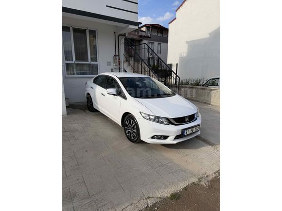 Sahibinden Honda Civic 1.6i VTEC Premium 2015 Model 