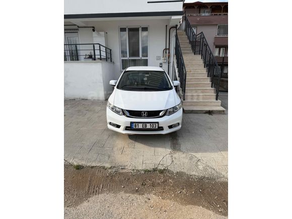 Sahibinden Honda Civic 1.6i VTEC Premium 2015 Model 