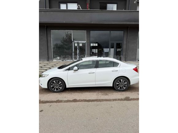 Sahibinden Honda Civic 1.6i VTEC Premium 2015 Model 