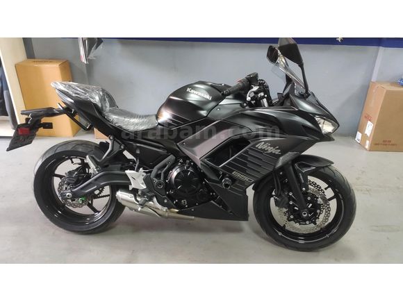 Sahibinden Kawasaki Ninja 650 KRT Edition