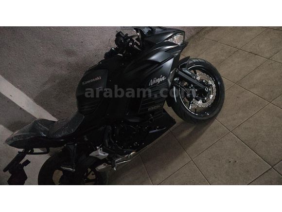 Sahibinden Kawasaki Ninja 650 KRT Edition