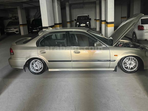 Sahibinden Honda Civic 1.6 i ES 2000 Model 