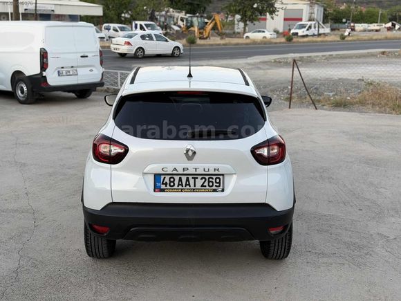 HATASIZ BOYASIZ 2017 RENAULT CAPTUR 1.5 DCİ 82 BİN KM'de BAKIMLI