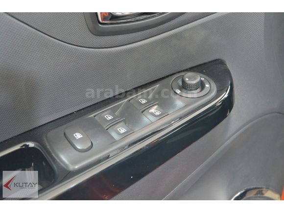 KUTAY FETHİYE'DEN2015 RENAULT CAPTUR1.5 İCON EDC 90HP+MULTİMEDYA