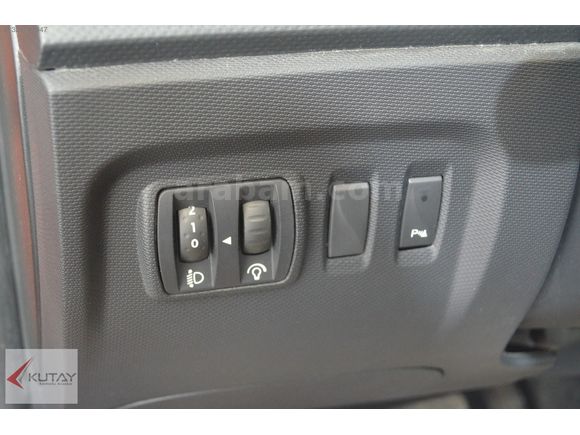 KUTAY FETHİYE'DEN2015 RENAULT CAPTUR1.5 İCON EDC 90HP+MULTİMEDYA