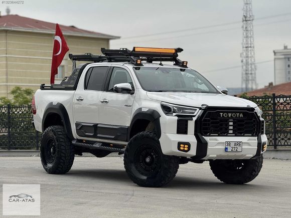 BOYASIZ 2020 MODEL ÖZENLE YAPILMIŞ DEV HİLUX 2.4 4X4