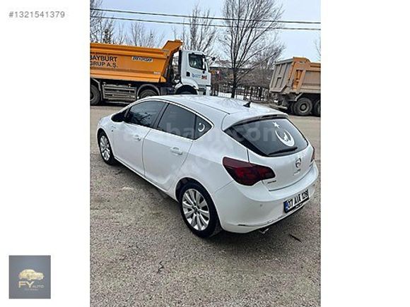 ARAYAN BULAMAZ 2014 ASTRA J COSMO 1.4 TURBO HB BAKIMLI 180 BİNDE