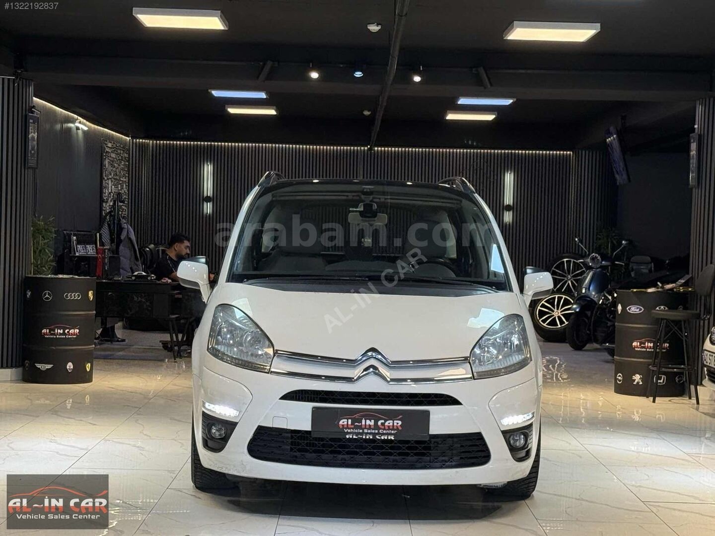 Galeriden Citroen C4 Grand Picasso 1.6 HDi Dynamic 2012 Model İstanbul 100.000 km Beyaz 5