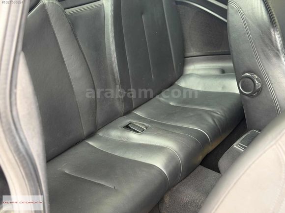 2011 MODEL RCZ MANUEL 200 HP 1.6 THP