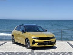 PREMIUM CARS 2025 1.5D GS CAM TAVAN DİREKSİYON ISITMA