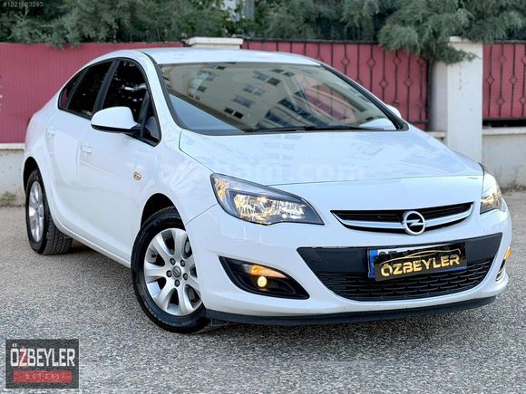 ÖZBEYLER MOTORS'DAN EMSALSİZ TEMİZLİKTE OPEL ASTRA / OTOMATİK +
