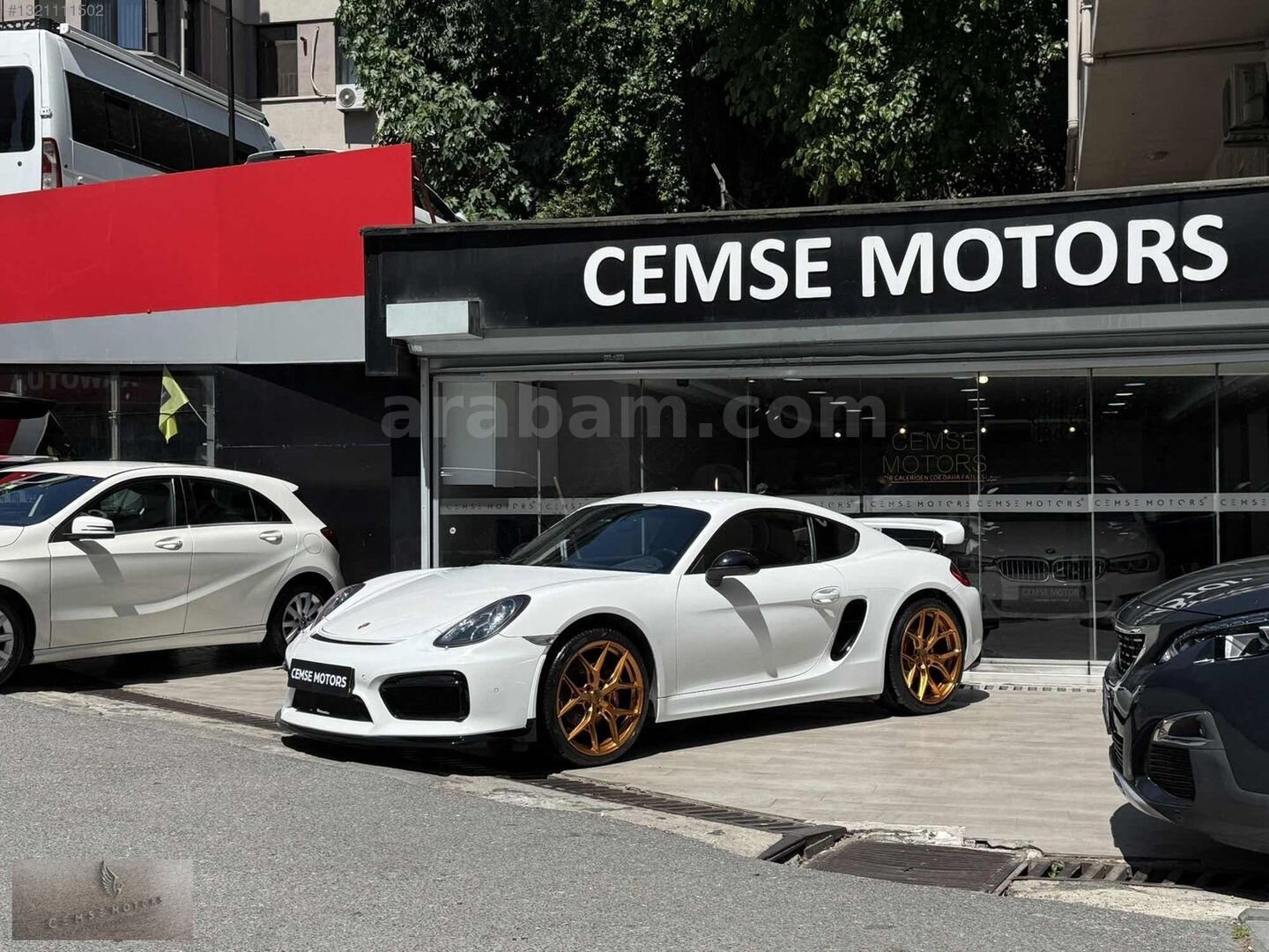 Galeriden Porsche Cayman 2015 Model İstanbul 89.000 km Beyaz 1