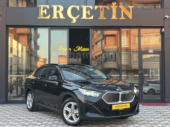 'ERÇETİN' 2024 BMW İX2 SPORTLINE- BOYASIZ-LAZER-HAFIZA-CAMTAVAN
