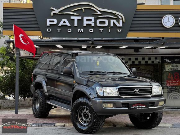 paTRon dan Toyota Land Cruiser V8 VX