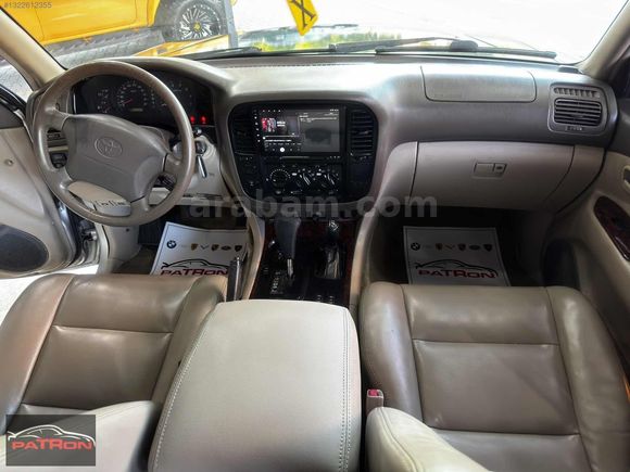 paTRon dan Toyota Land Cruiser V8 VX