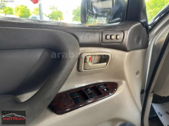 paTRon dan Toyota Land Cruiser V8 VX
