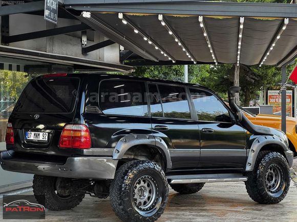 paTRon dan Toyota Land Cruiser V8 VX