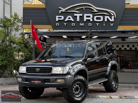 paTRon dan Toyota Land Cruiser V8 VX