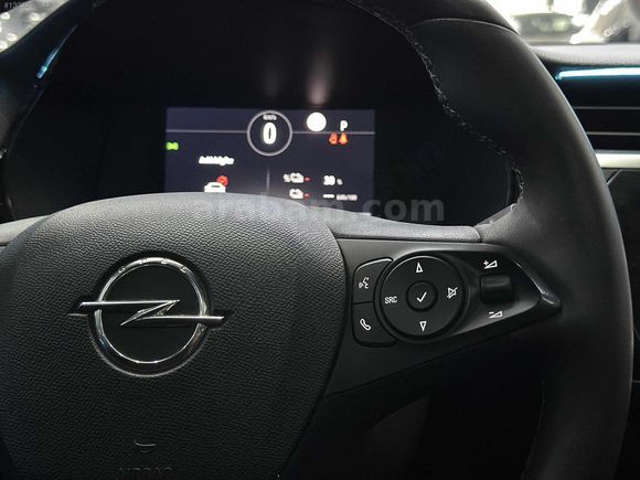**1BOYA**58BİNDE**CORSA-E**ULTİMATE*136HP**CAM TAVAN**AMBİYANS**
