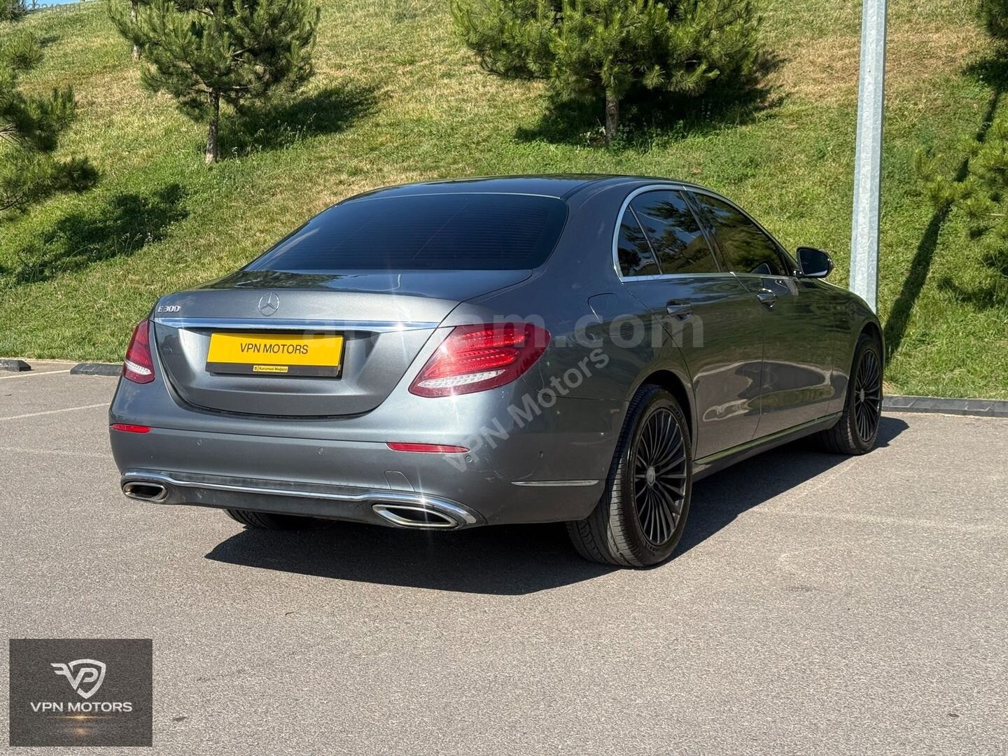 Galeriden Mercedes - Benz E 300 Exclusive 2017 Model İstanbul 178.000 km Gri 6
