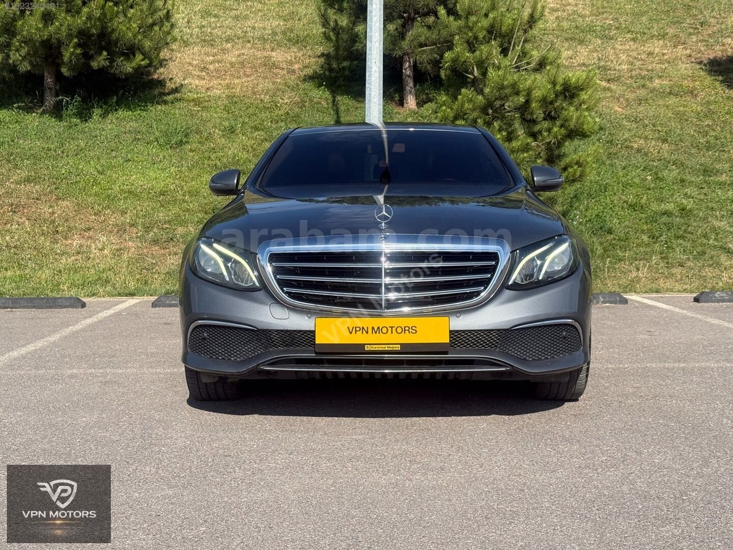 Galeriden Mercedes - Benz E 300 Exclusive 2017 Model İstanbul 178.000 km Gri 2