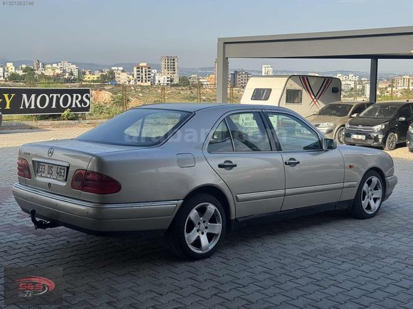 S&S GARAGE DEN KLASİK OTOMATİK DİZEL E300