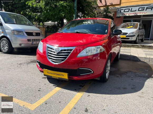 2013 LANCIA YPSİLON 0.9 BENZİNLİ EASYTRONİC 72.000 KM Boyasız
