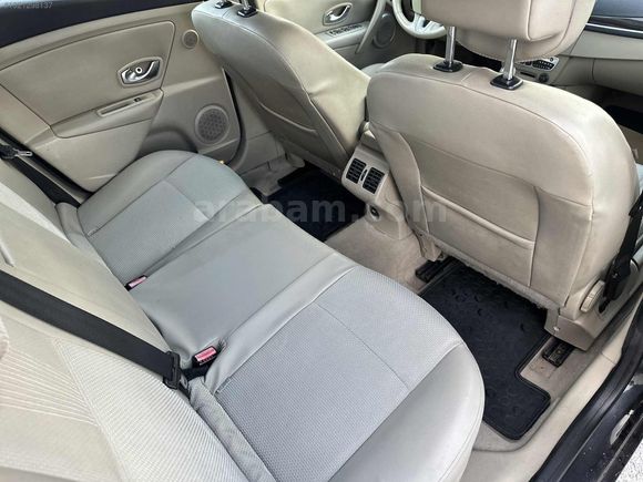 2011 MODEL MEGANE PRİVİLEGE PAKET 1.5 DCI