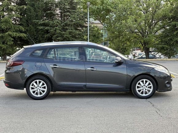 2011 MODEL MEGANE PRİVİLEGE PAKET 1.5 DCI