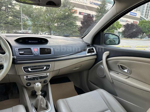 2011 MODEL MEGANE PRİVİLEGE PAKET 1.5 DCI