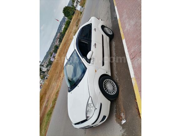 Sahibinden Ford Focus 1.6 Comfort 2004 Model
