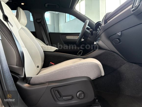 2025 MODEL VOLVO EX40 ELEKTRİKLİ