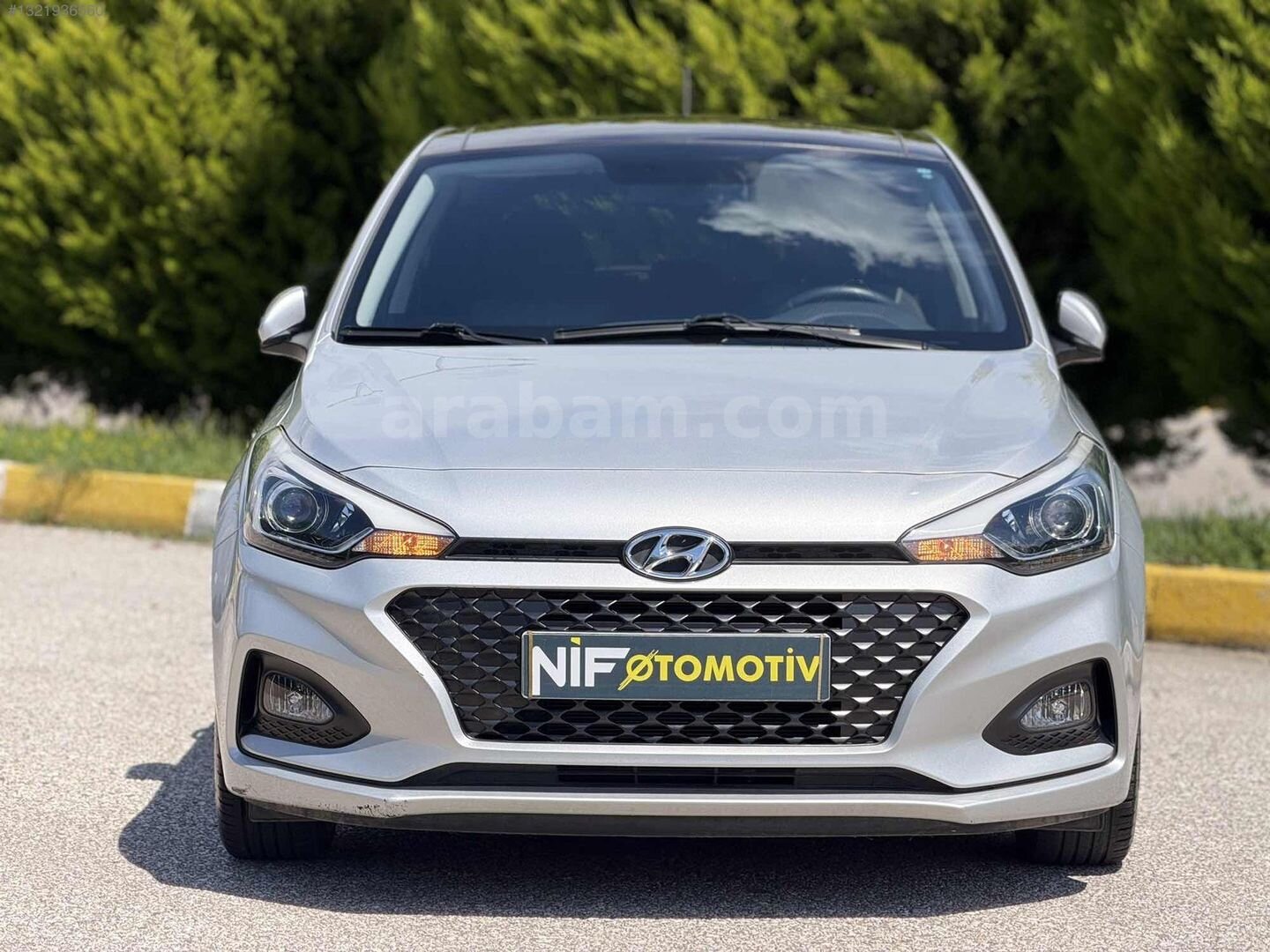 Galeriden Hyundai i20 1.4 MPI Elite Smart 2018 Model Uşak 35.500 km Gri 2